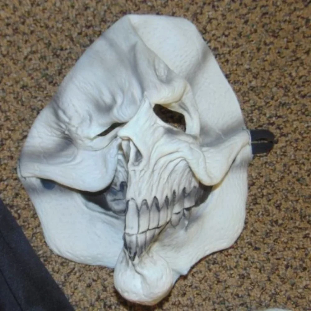 Skeleton Extreme Reaper Halloween Costume 14/16 Hooded Robe, Mask, Hands Boys